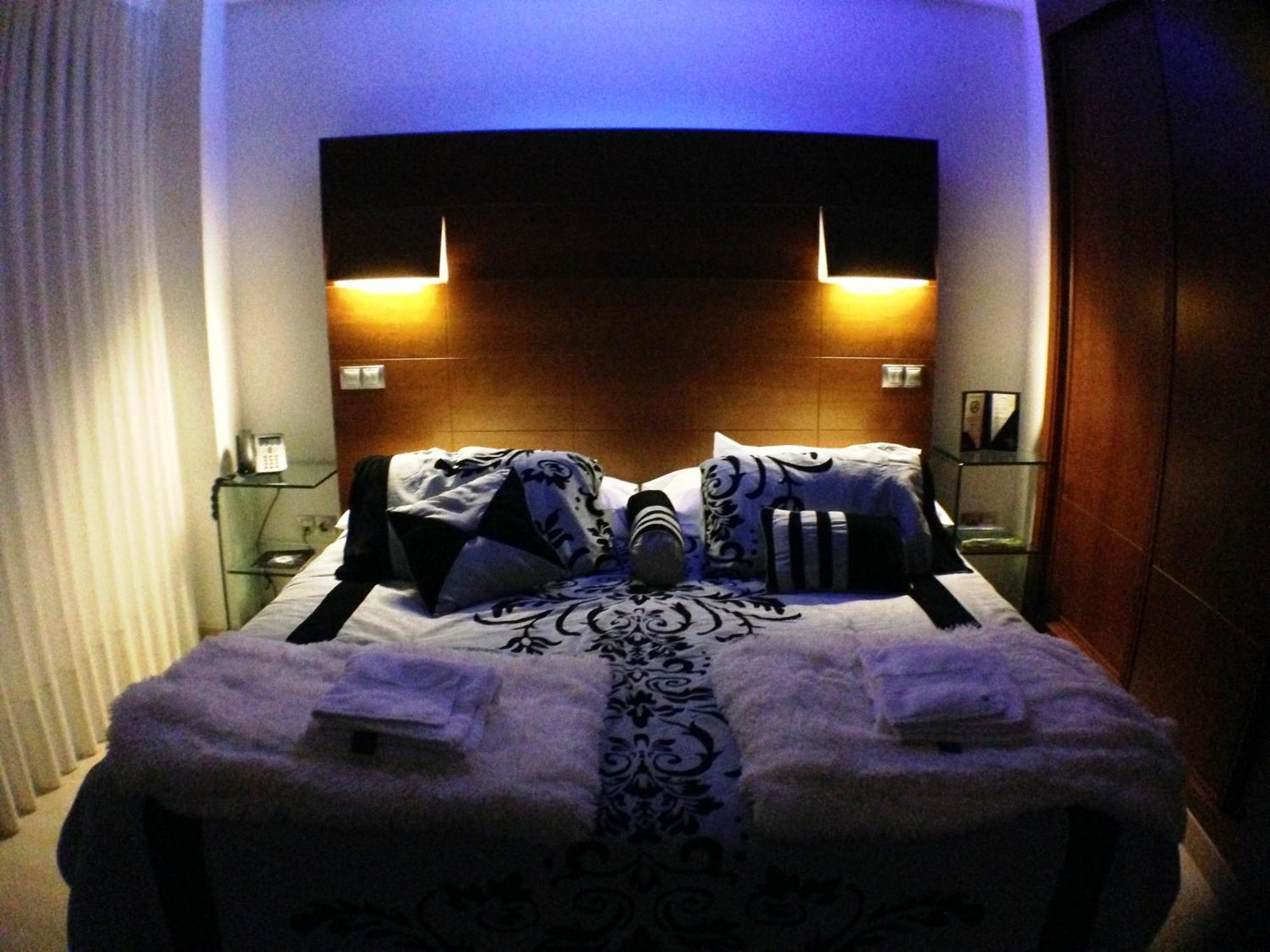 Nap Oviedo Hotel Phòng bức ảnh