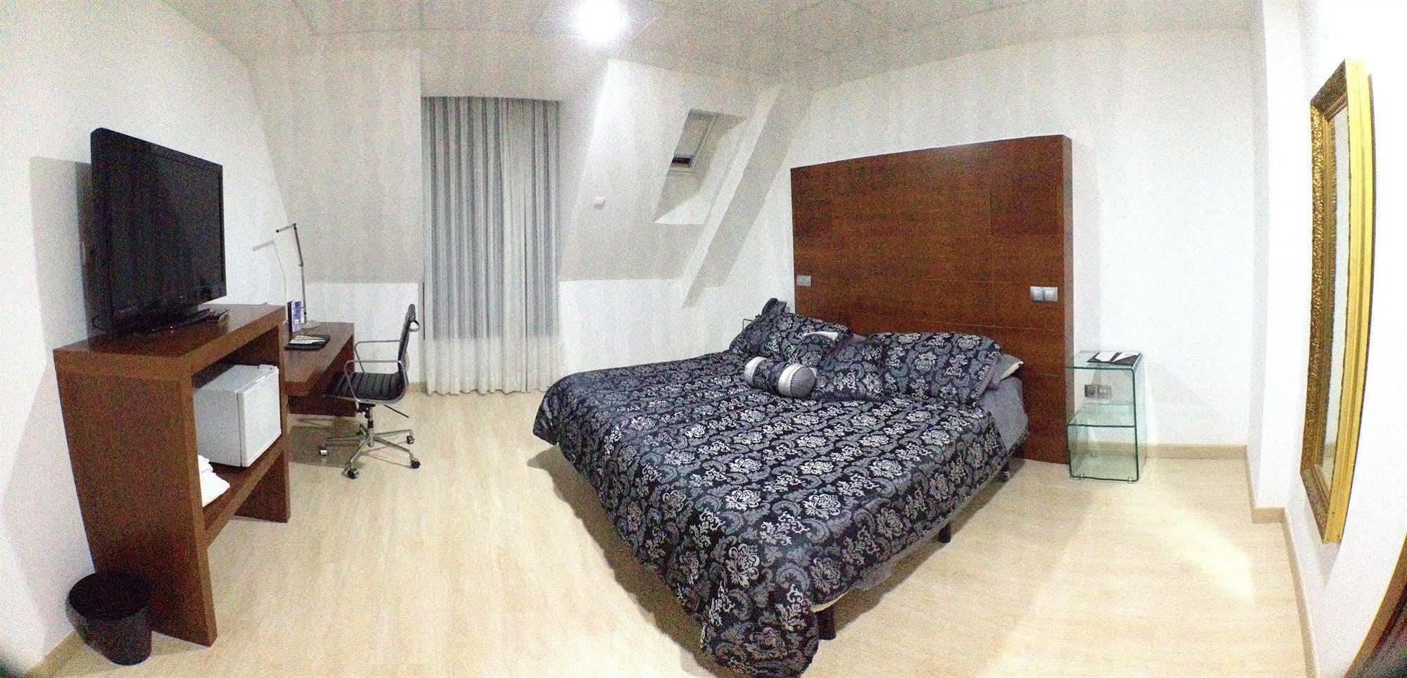 Nap Oviedo Hotel Ngoại thất bức ảnh